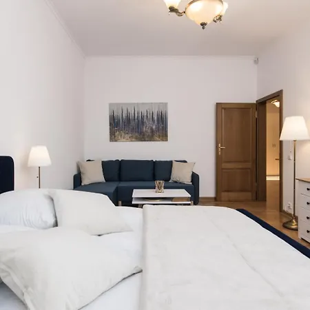 Grand Family Apartment / Main Square / Old Town