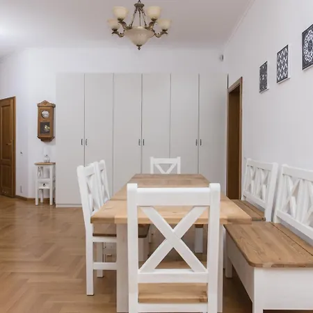 Grand Family Apartment / Main Square / Old Town Appartamento *