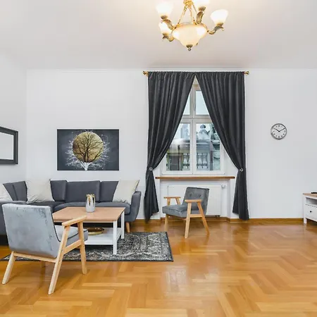 Grand Family Apartment / Main Square / Old Town Cracovia