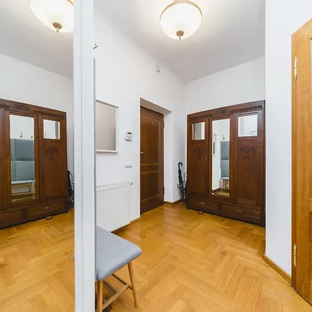 Grand Family Apartment / Main Square / Old Town Appartamento