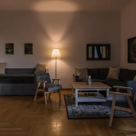 Grand Family Apartment / Main Square / Old Town 公寓 *
