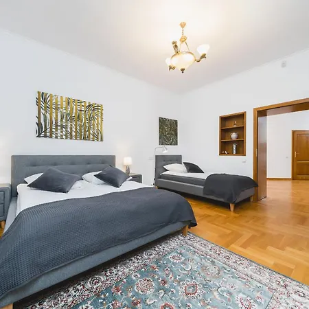 Grand Family Apartment / Main Square / Old Town 公寓