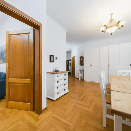 公寓 Grand Family Apartment / Main Square / Old Town